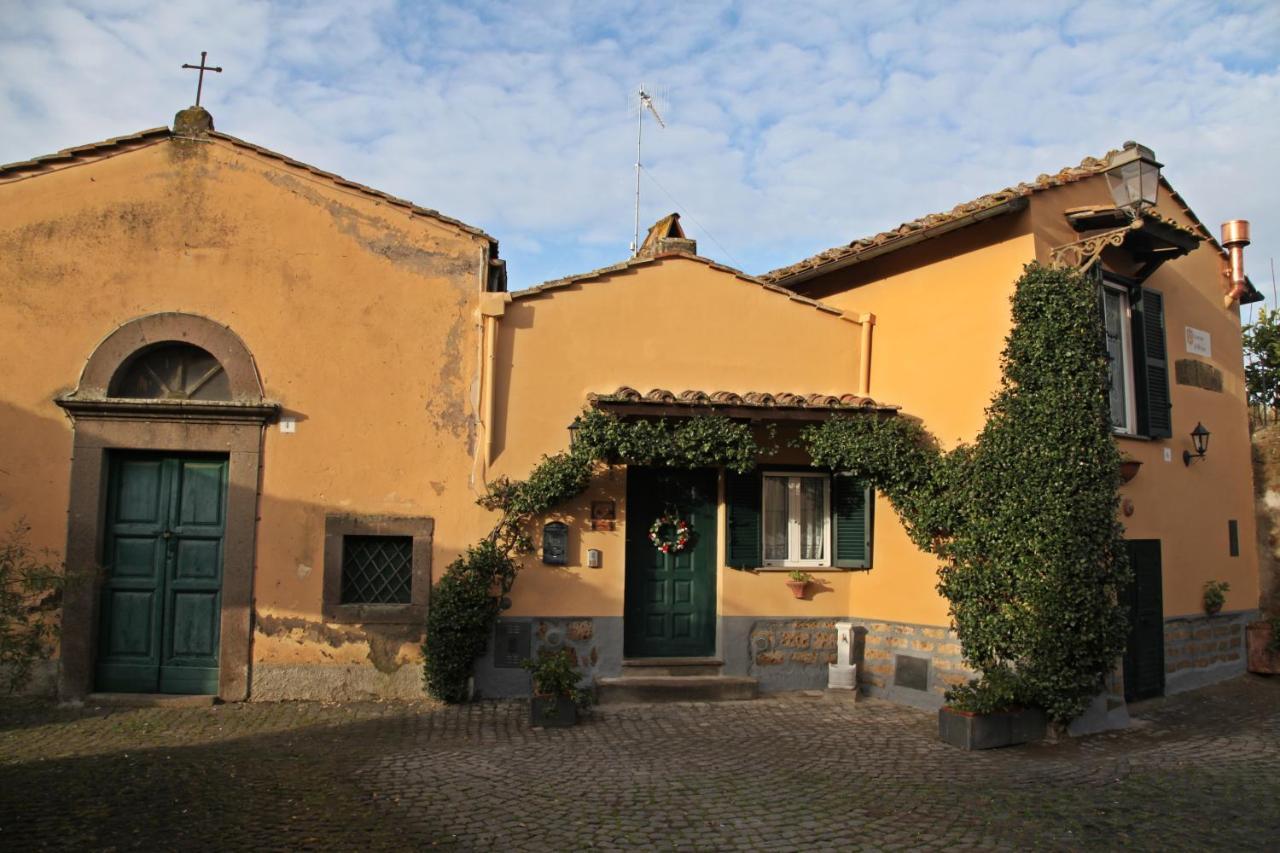 Casa Vacanze Nives Tuscania Exterior foto